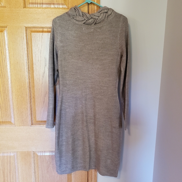 NWT New York & Company Sweater Dress - Picture 6 of 6
